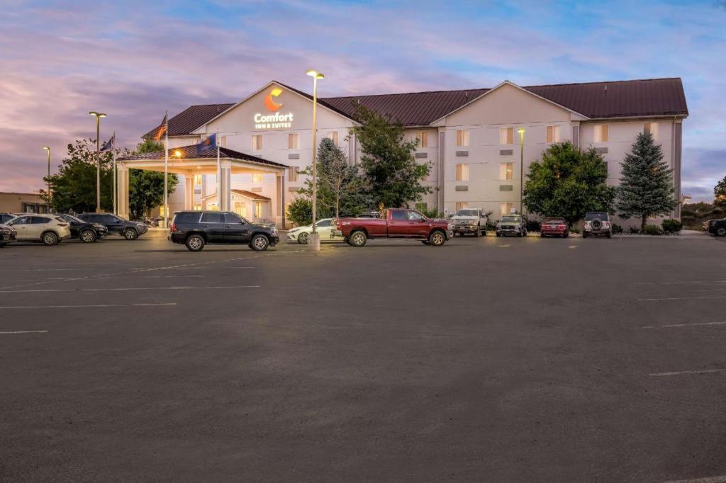 Comfort Inn & Suites Riverton Exterior photo